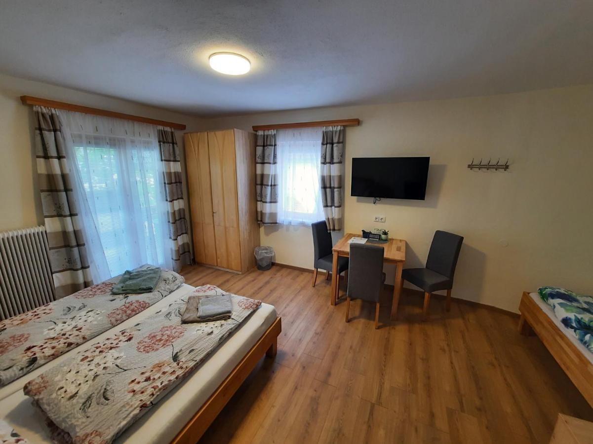 Hotel Kirchenwirt à Kaumberg Extérieur photo