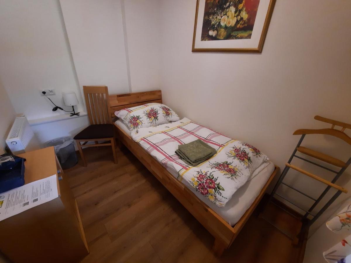 Hotel Kirchenwirt à Kaumberg Extérieur photo